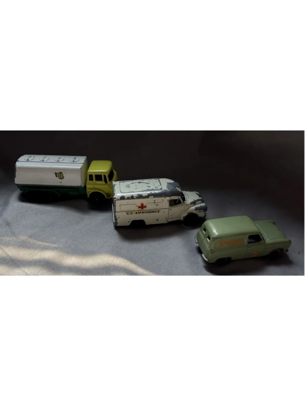 Vintage LESNEY MATCHBOX Series 1960's VEHICLES No 14,25, And 17 Lot Of 3